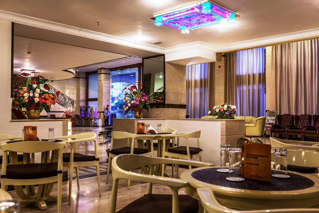 Hotel Le Royal Park Пудучеррі Екстер'єр фото