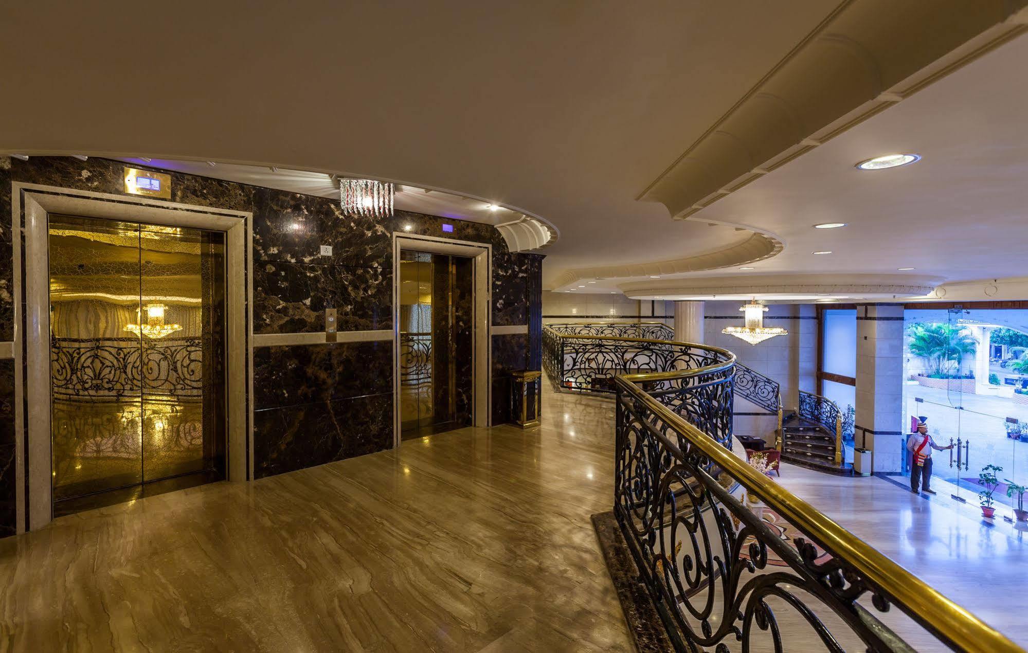 Hotel Le Royal Park Пудучеррі Екстер'єр фото